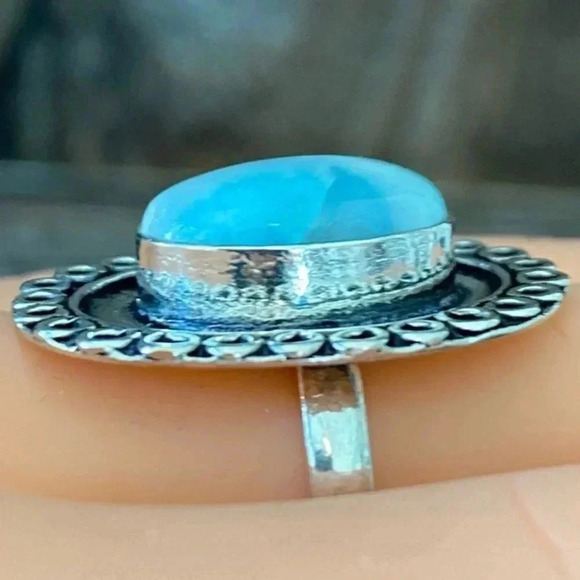 SIZE 8 Gorgeous Ornate Oval Authentic Larimar 925 Sterling Silver Ring NWT - Picture 2 of 5